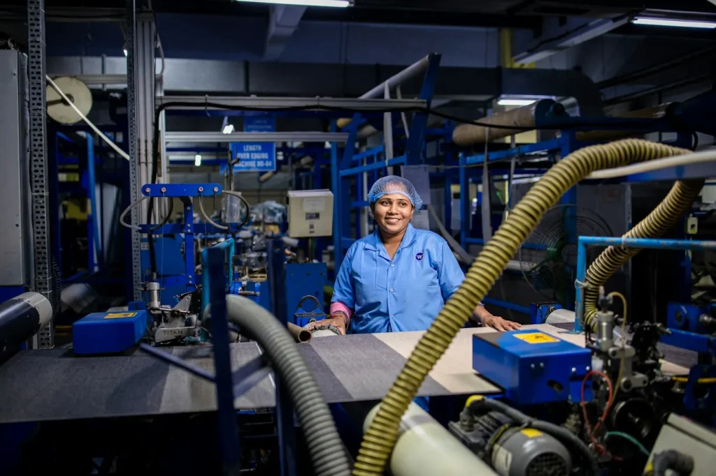 Lights-out: what the robot cell actually does at 03:00